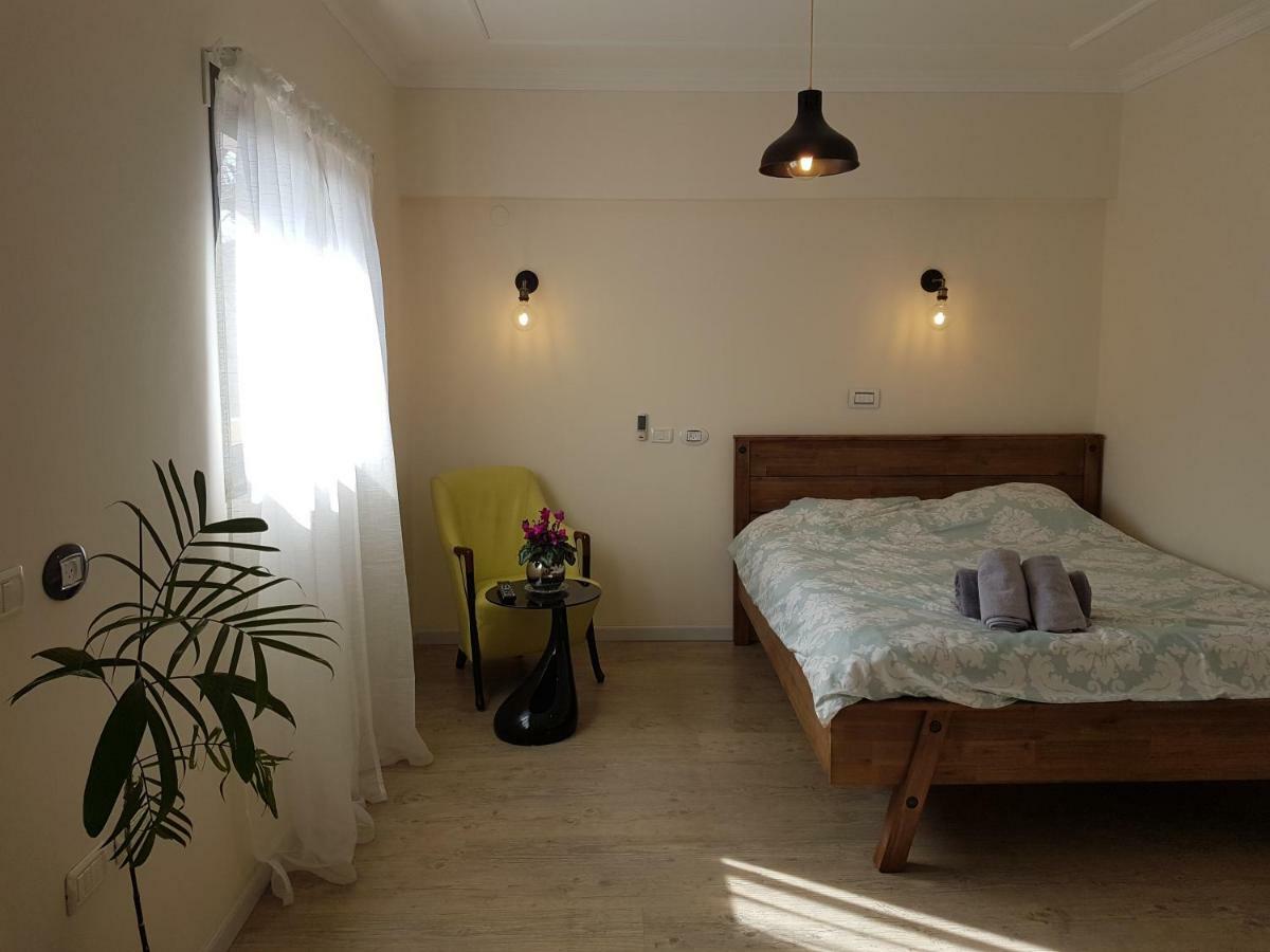 The Hbs Suite Ness Ziona Bagian luar foto